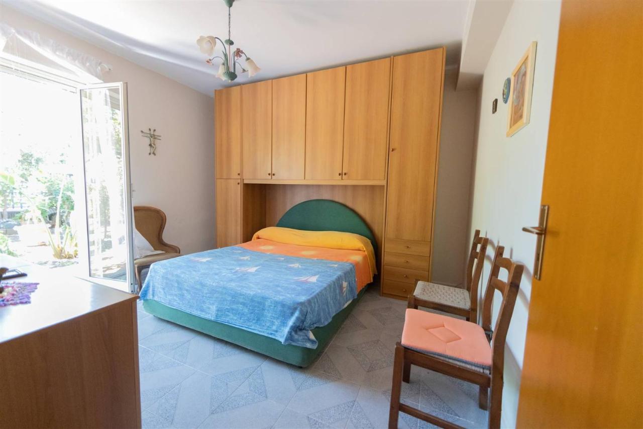 Appartamento Villino Con Giardino Terrazzo E Parcheggio Privato Mascali Esterno foto