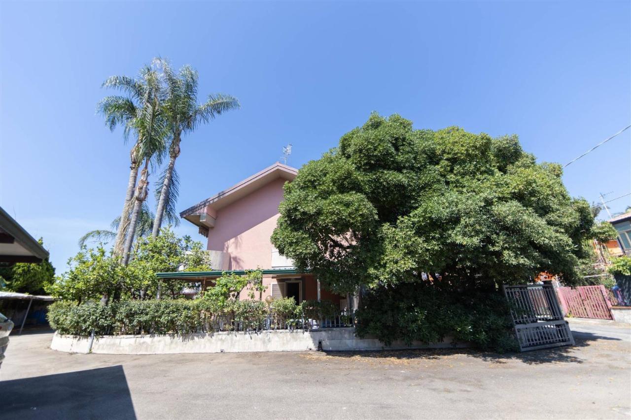 Appartamento Villino Con Giardino Terrazzo E Parcheggio Privato Mascali Esterno foto