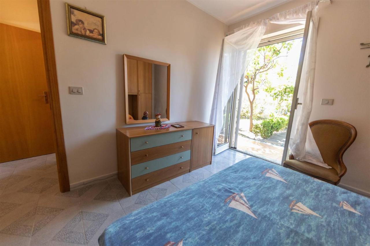 Appartamento Villino Con Giardino Terrazzo E Parcheggio Privato Mascali Esterno foto